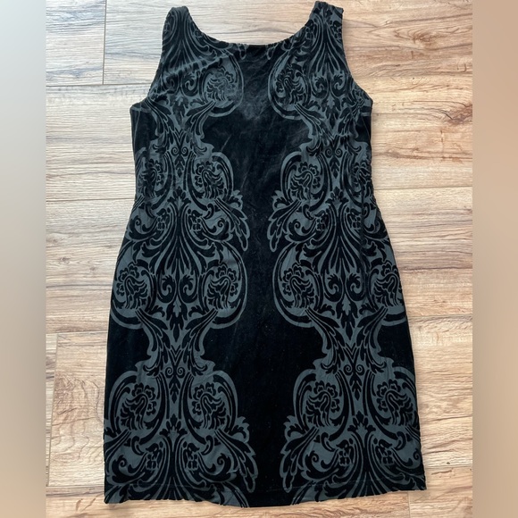 Tiana B. Dresses & Skirts - Dress